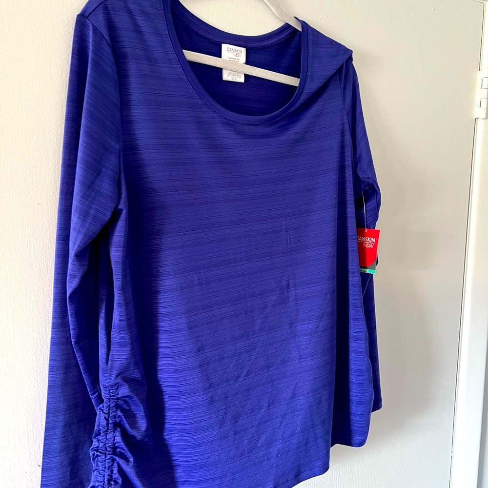 Danskin athletic top size XXL NWT